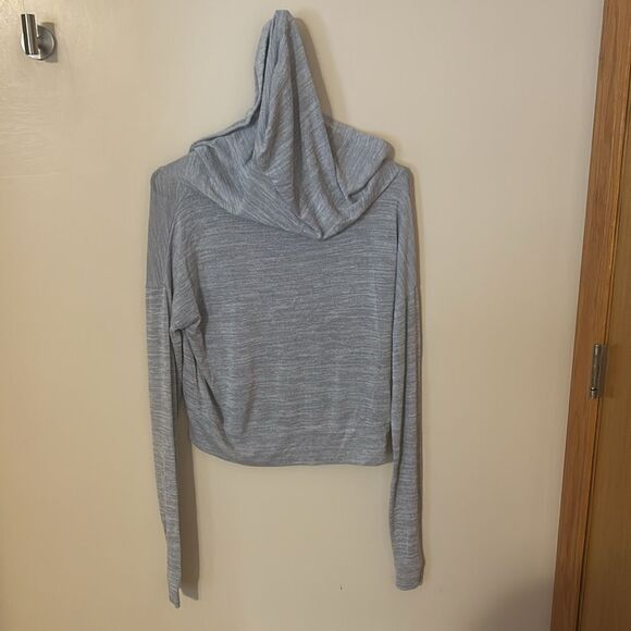 Abercrombie & Fitch High Low Hooded Sweatshirt size small - Picture 5 of 7